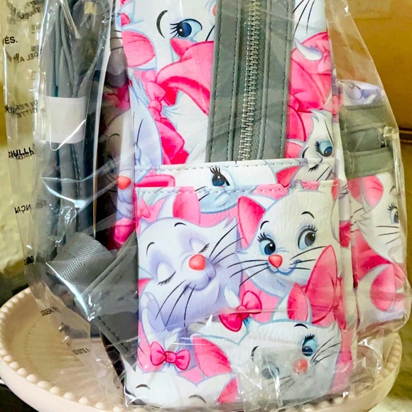 Marie Disney Loungefly ❤️RARE. - Picture 3 of 4